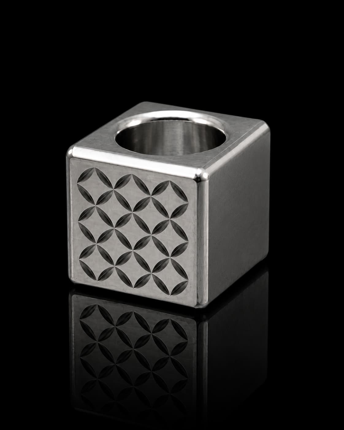 Koro Cube — Shippo, angle